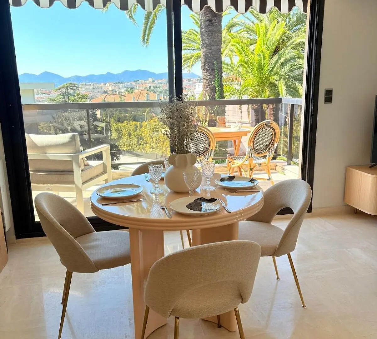 Apartment Dernier Etage-Piscine-Tennis-2 Terrasses-Garage-Wifi Cannes