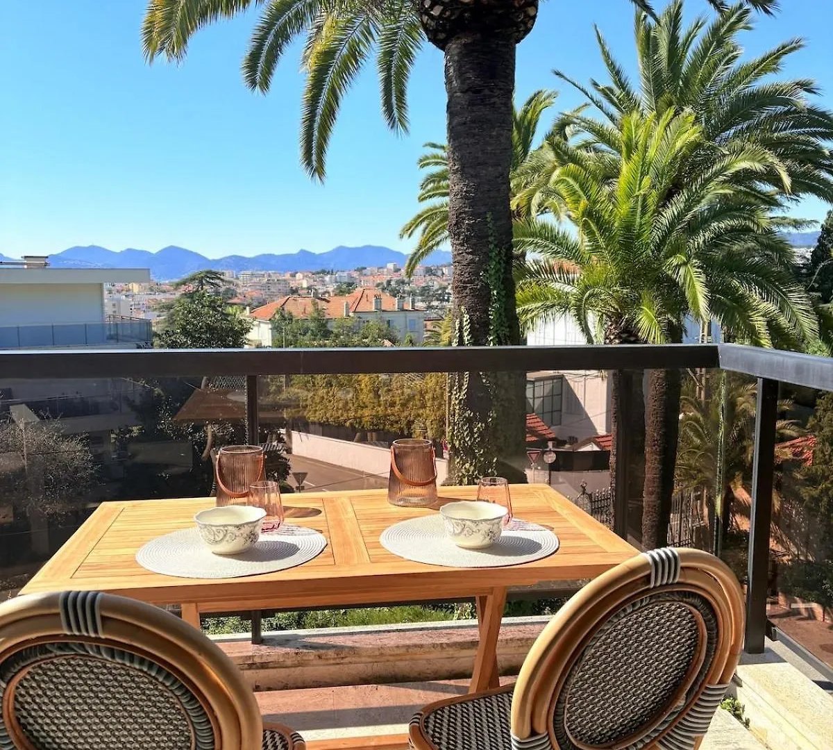 Dernier Etage-Piscine-Tennis-2 Terrasses-Garage-Wifi Κάννες